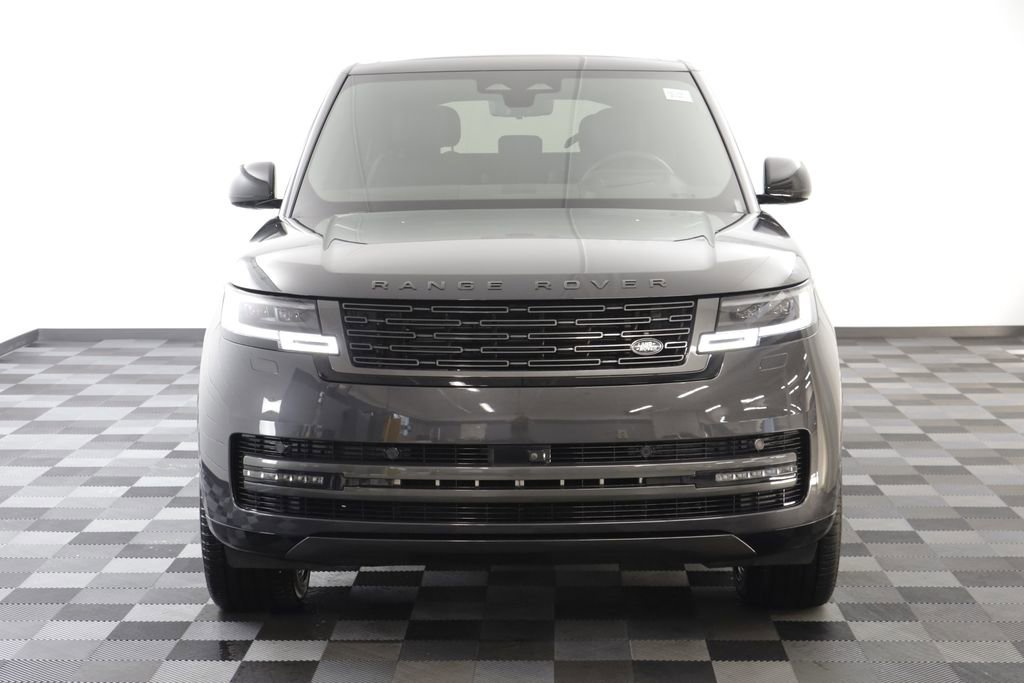 Used 2025 Land Rover Range Rover SE image 24