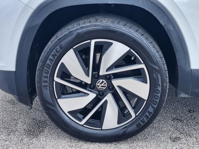 Used 2024 Volkswagen Atlas SE AWD/4WD image 8