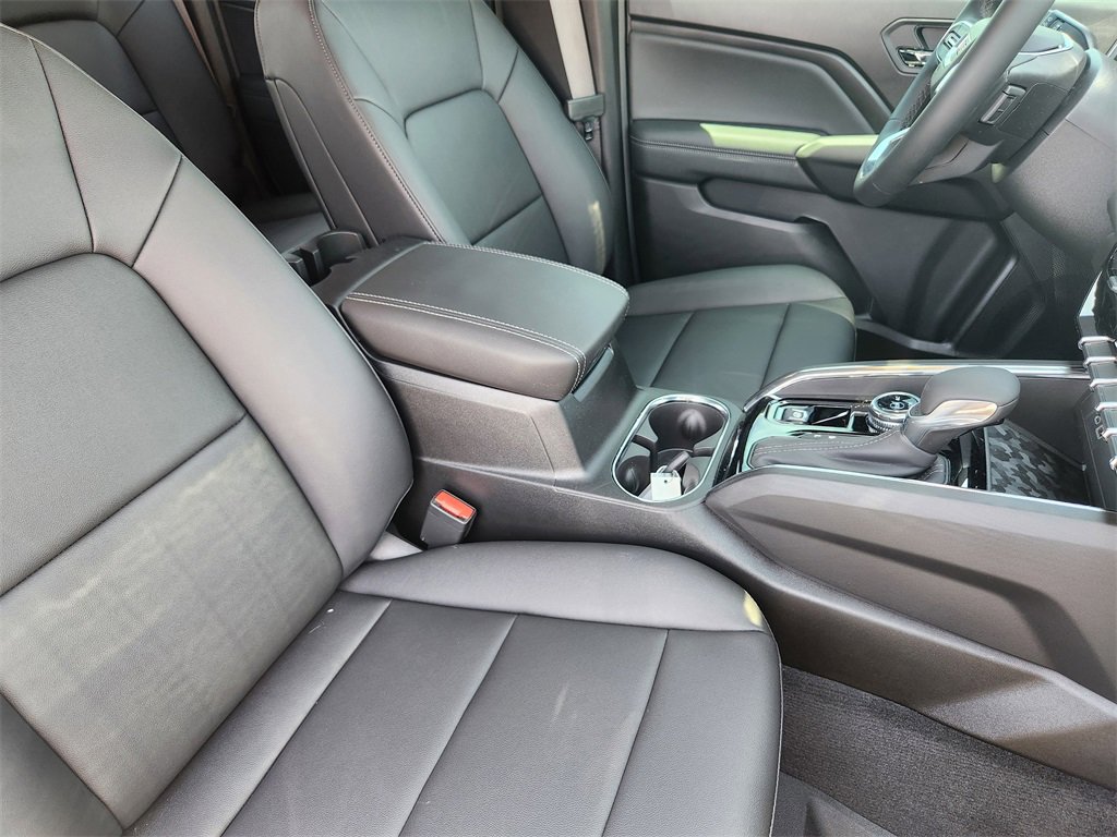 New 2025 GMC Canyon Elevation w/ Convenience Package image 9