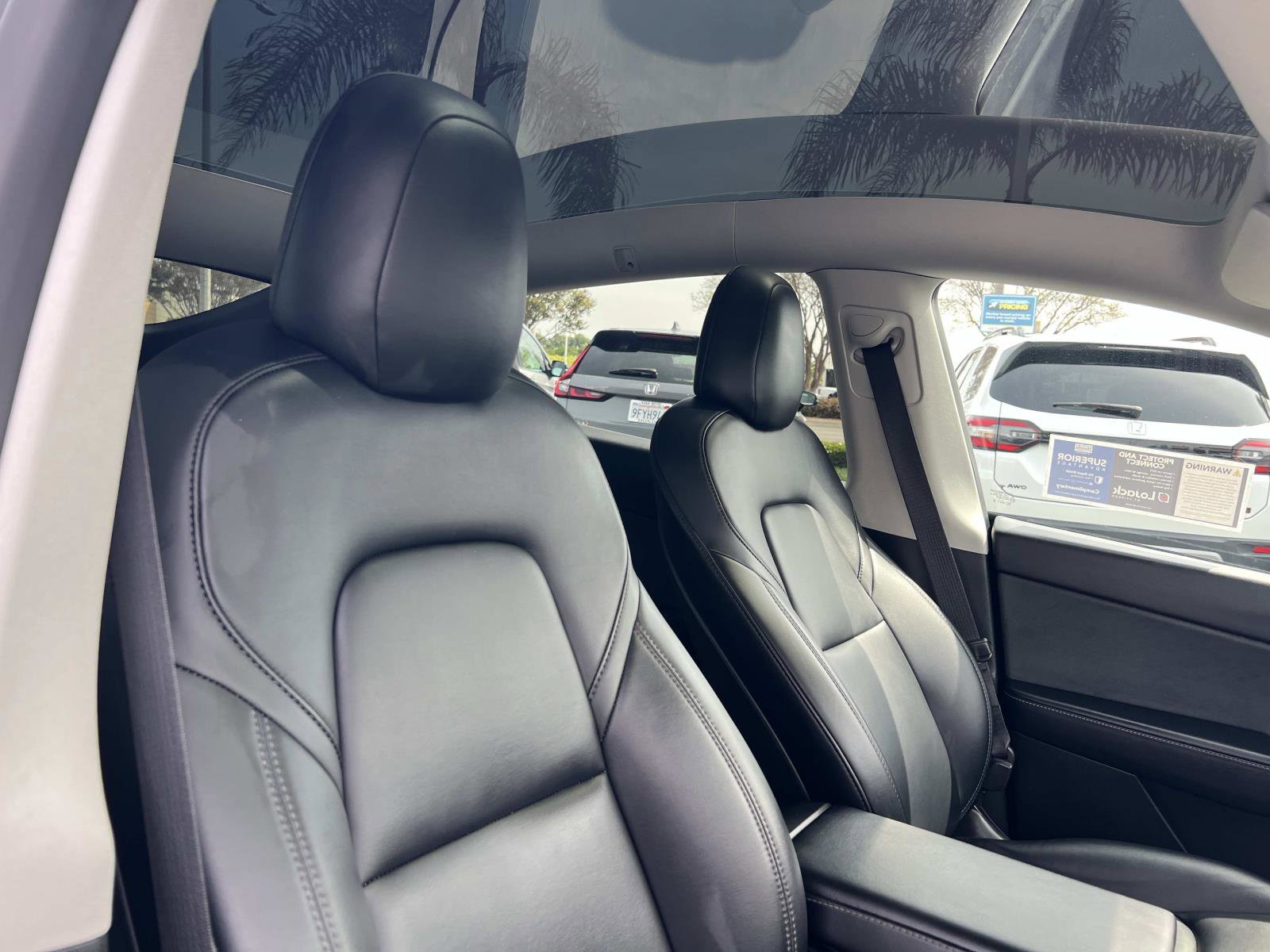 Used 2022 Tesla Model Y Long Range image 31