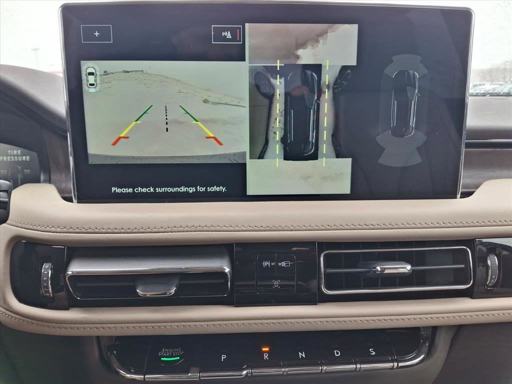 Used 2022 Lincoln Nautilus Reserve w/ Equipment Group 201A AWD/4WD image 12