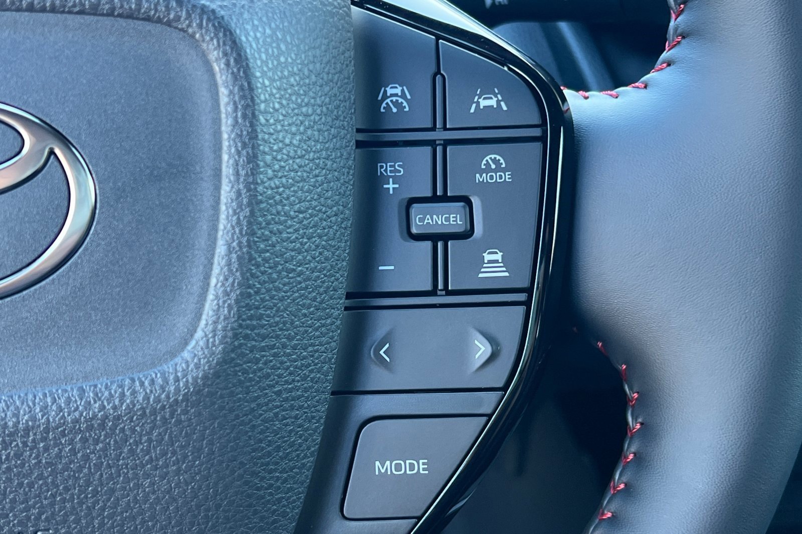 New 2026 Toyota Prius Plug-In Hybrid image 27
