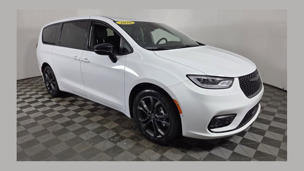 Used 2026 Chrysler Pacifica Select image 1