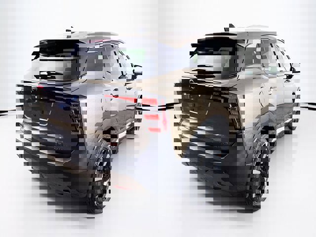 New 2026 Nissan Kicks SR w/ SR Premium Package image 5