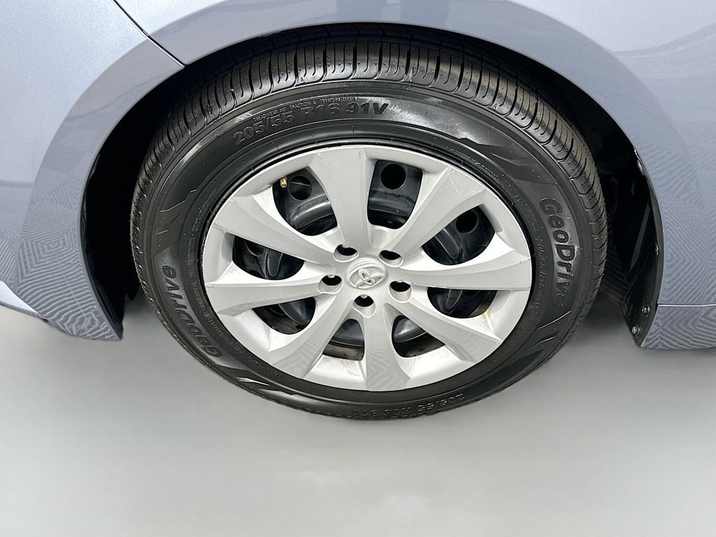 Certified 2024 Toyota Corolla LE FWD image 29