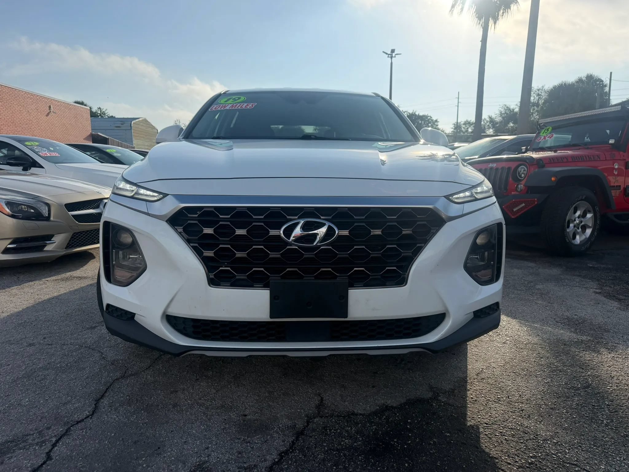 Used 2019 Hyundai Santa Fe SE AWD/4WD image 2