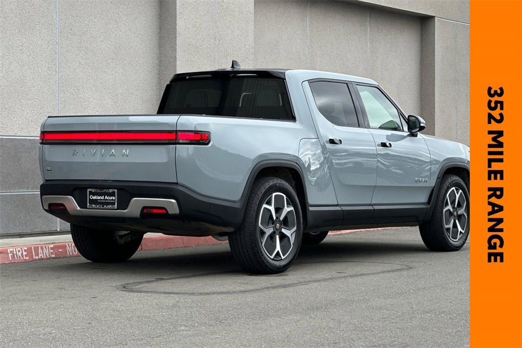 Used 2024 Rivian R1T Adventure image 4