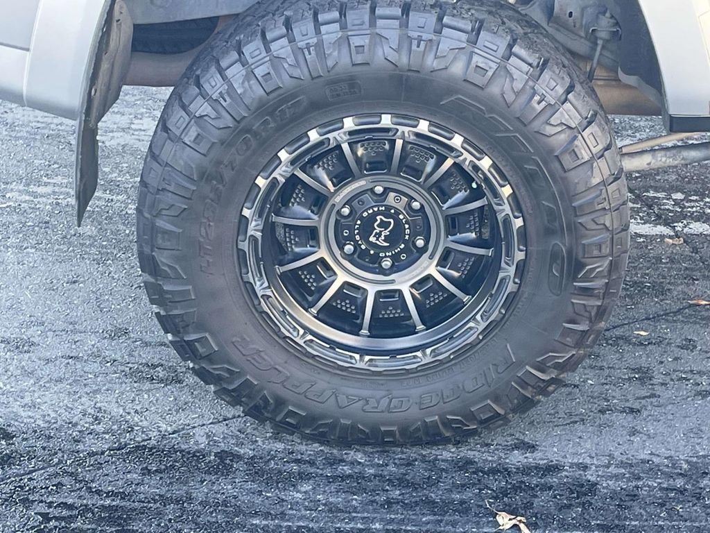 Used 2019 Toyota 4Runner SR5 image 12