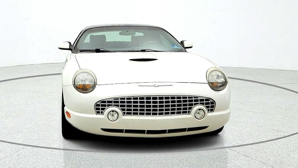 Used 2002 Ford Thunderbird RWD image 2