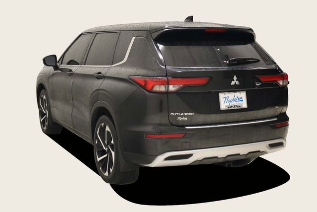 Used 2023 Mitsubishi Outlander SE image 8