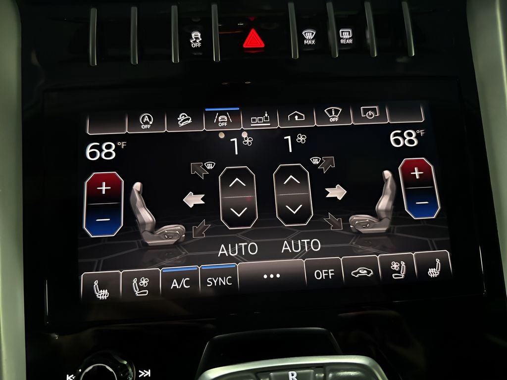 Used 2019 Lamborghini Urus AWD/4WD image 20