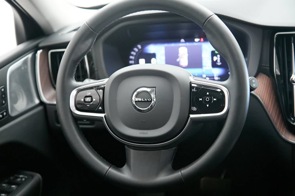 Certified 2023 Volvo XC60 T8 Ultimate w/ Climate Package AWD/4WD image 29