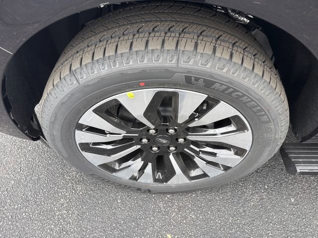 New 2025 Ford Expedition Max Platinum w/ Platinum Ultimate Package image 15