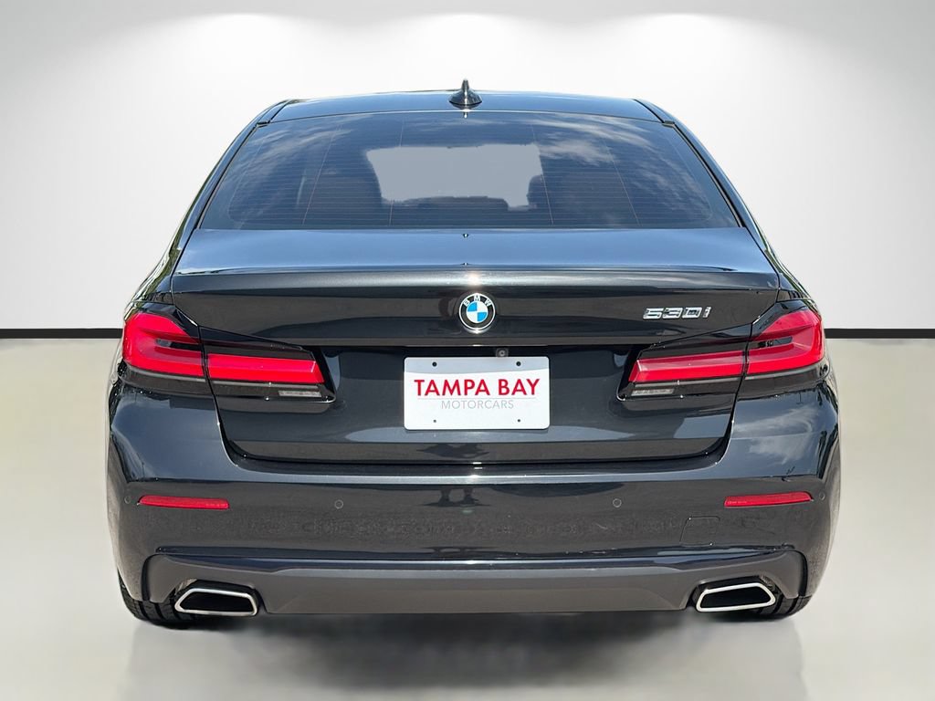 Used 2023 BMW 530i w/ Premium Package RWD image 4