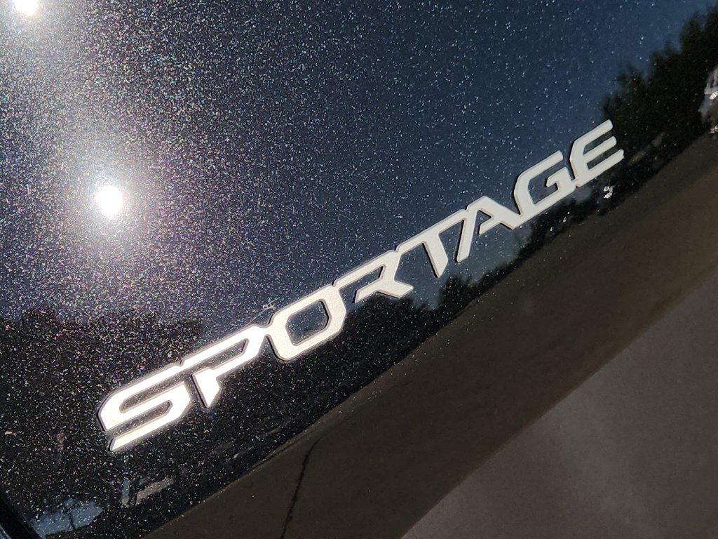 New 2026 Kia Sportage LX FWD image 9