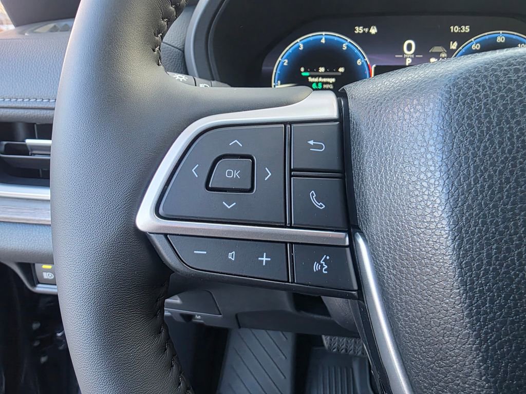 Used 2026 Toyota Grand Highlander Platinum image 11