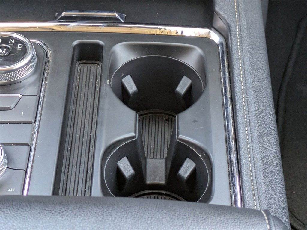 Used 2023 Ford Expedition XLT image 24