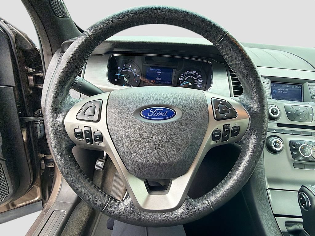 Used 2016 Ford Taurus SEL FWD image 11
