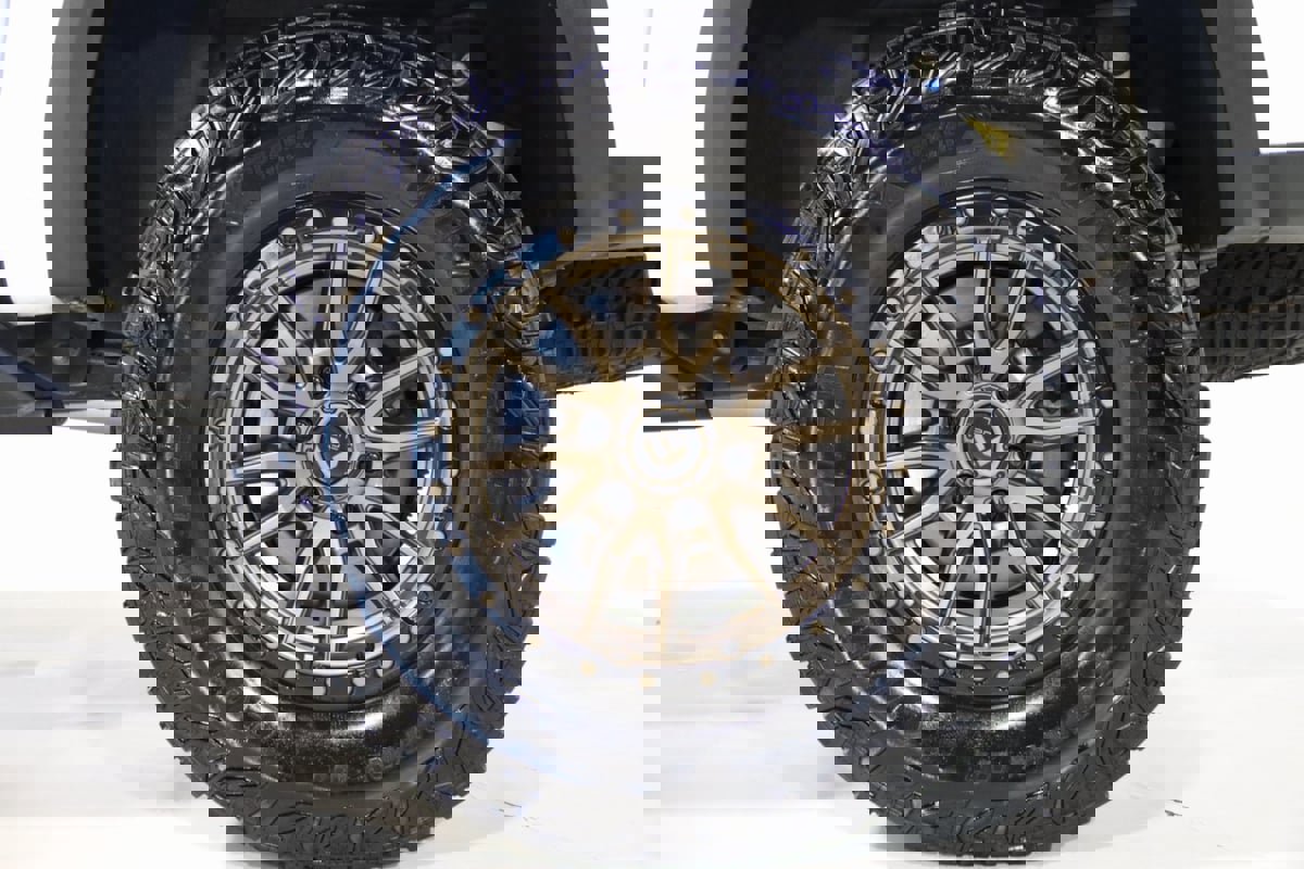 Used 2023 GMC Canyon AT4X image 79