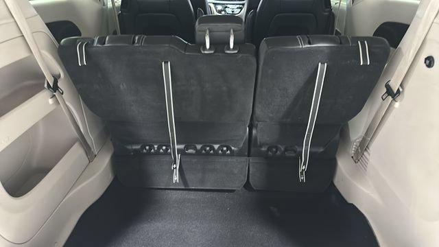 Used 2024 Chrysler Pacifica Touring-L FWD image 25