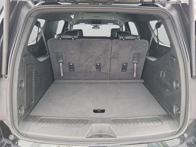 Used 2024 GMC Yukon XL SLT image 31