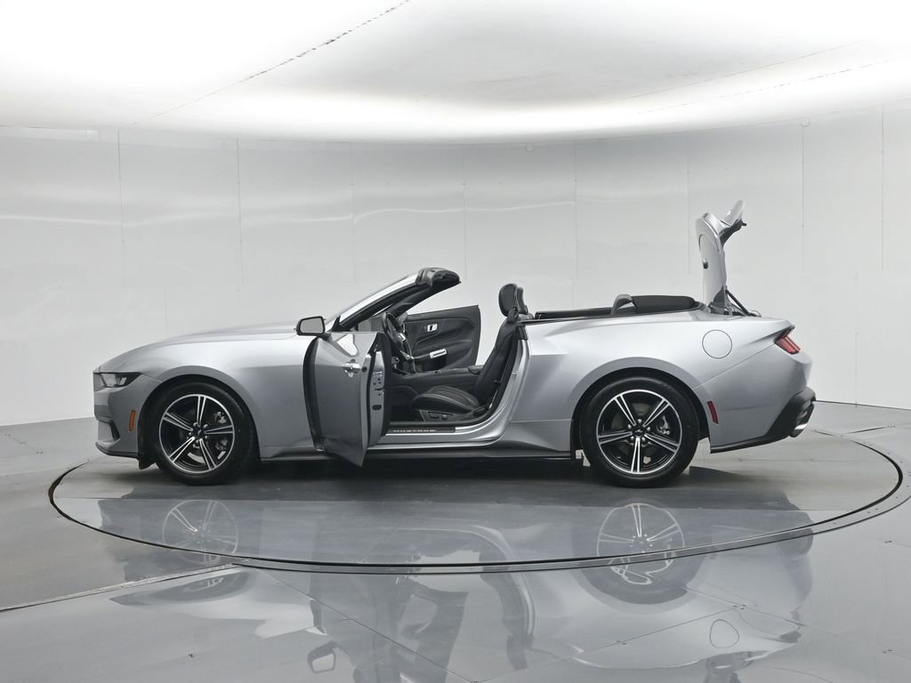 Used 2024 Ford Mustang Premium image 34