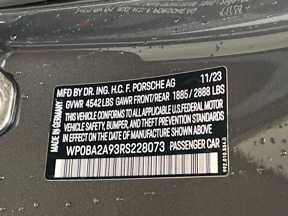 Certified 2024 Porsche 911 Targa 4 AWD/4WD image 33