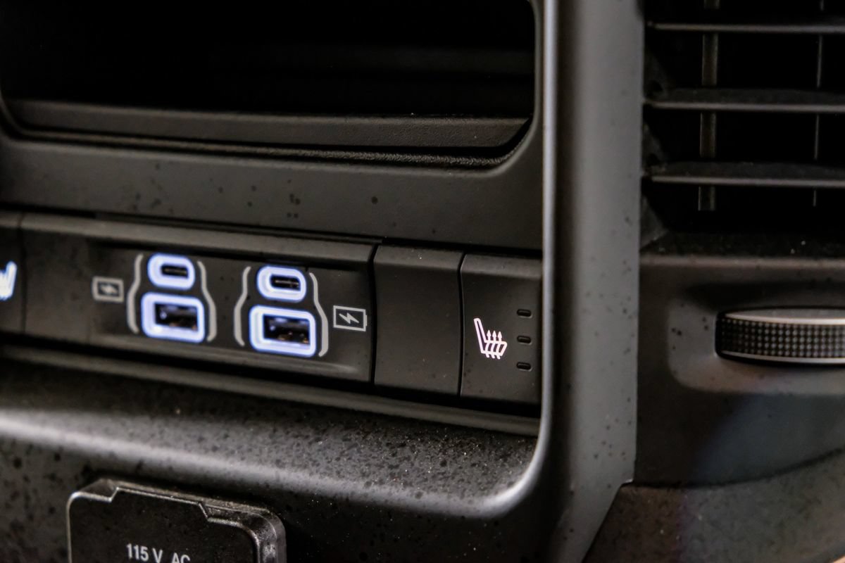 Used 2025 RAM 3500 Longhorn AWD/4WD image 31