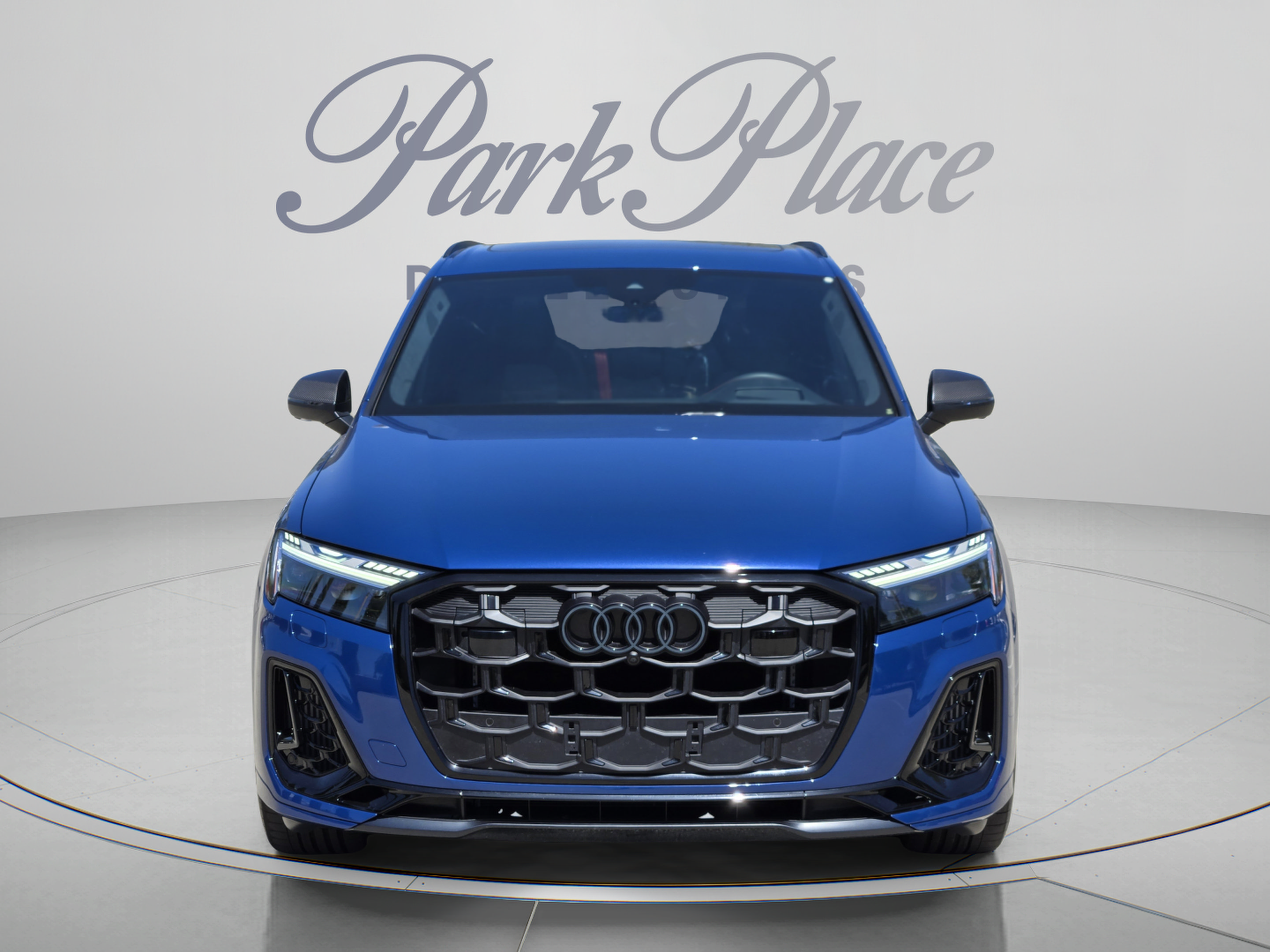 Used 2025 Audi SQ7 Prestige AWD/4WD image 8