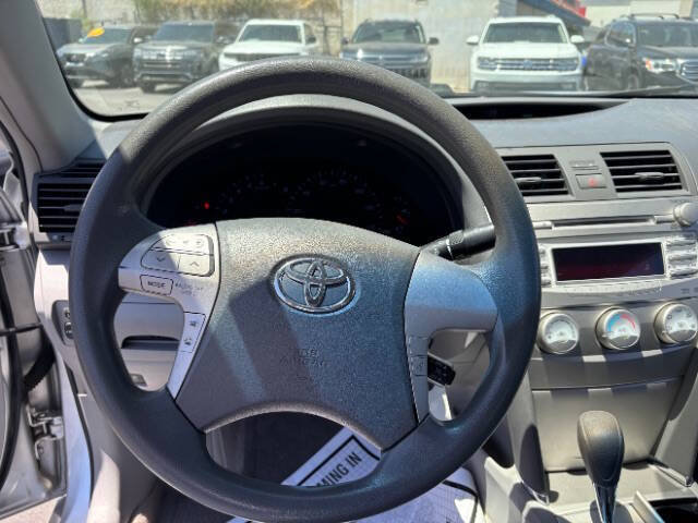 Used 2010 Toyota Camry FWD image 15