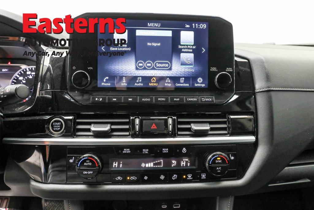 Used 2023 Nissan Pathfinder SL image 12