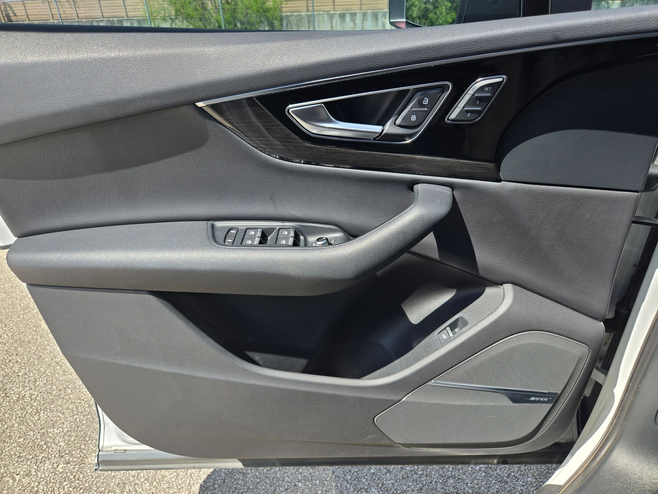 Used 2018 Audi Q7 3.0T Prestige w/ Prestige Package image 7