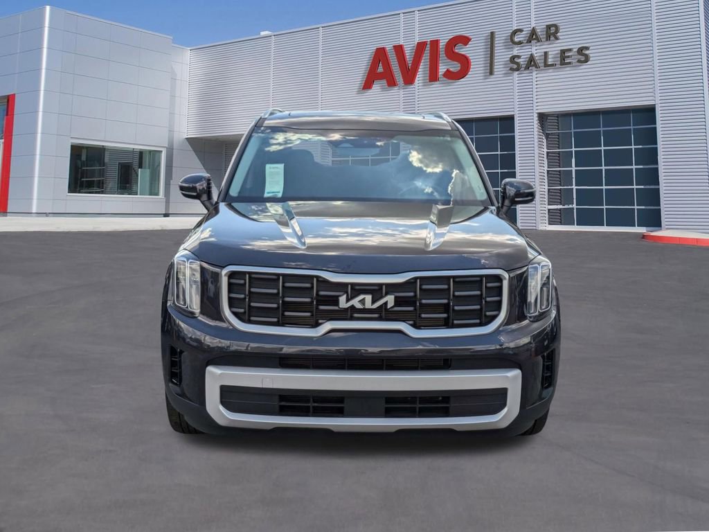 Used 2025 Kia Telluride S image 2
