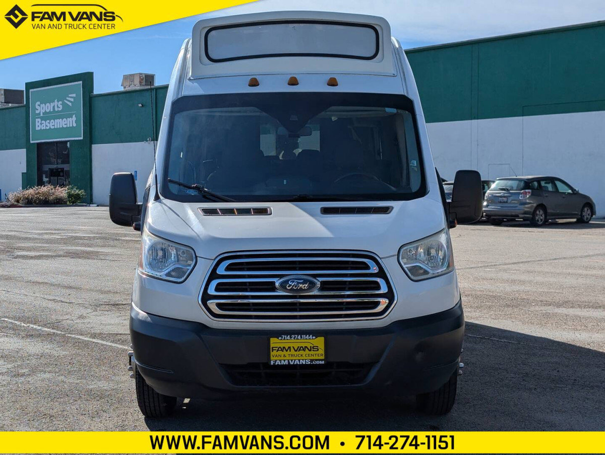 Used 2017 Ford Transit 350 XLT RWD image 2