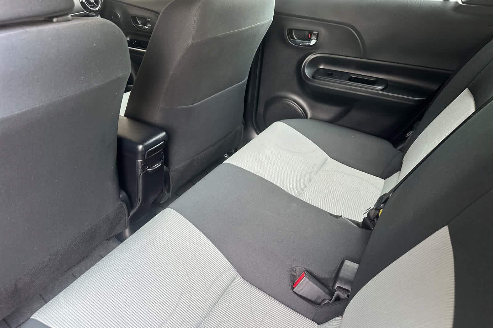 Used 2016 Toyota Prius C Two FWD image 4