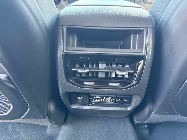 Used 2023 Jeep Grand Cherokee 4WD 4xe image 14