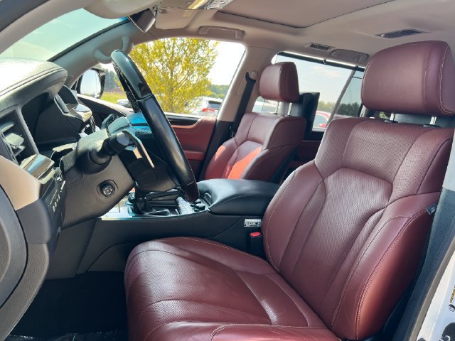 Used 2017 Lexus LX 570 4WD image 12
