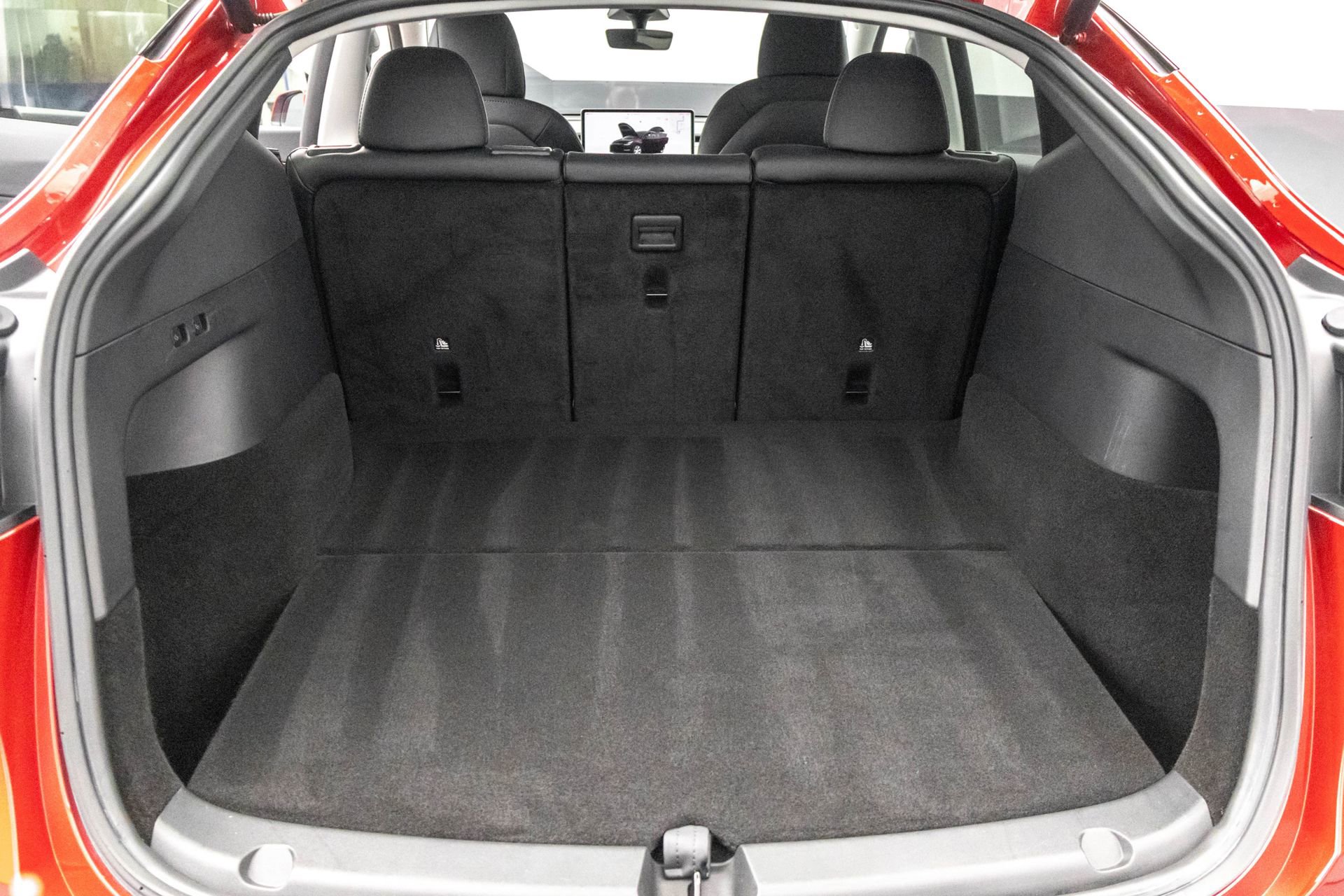 Used 2022 Tesla Model Y Long Range image 31