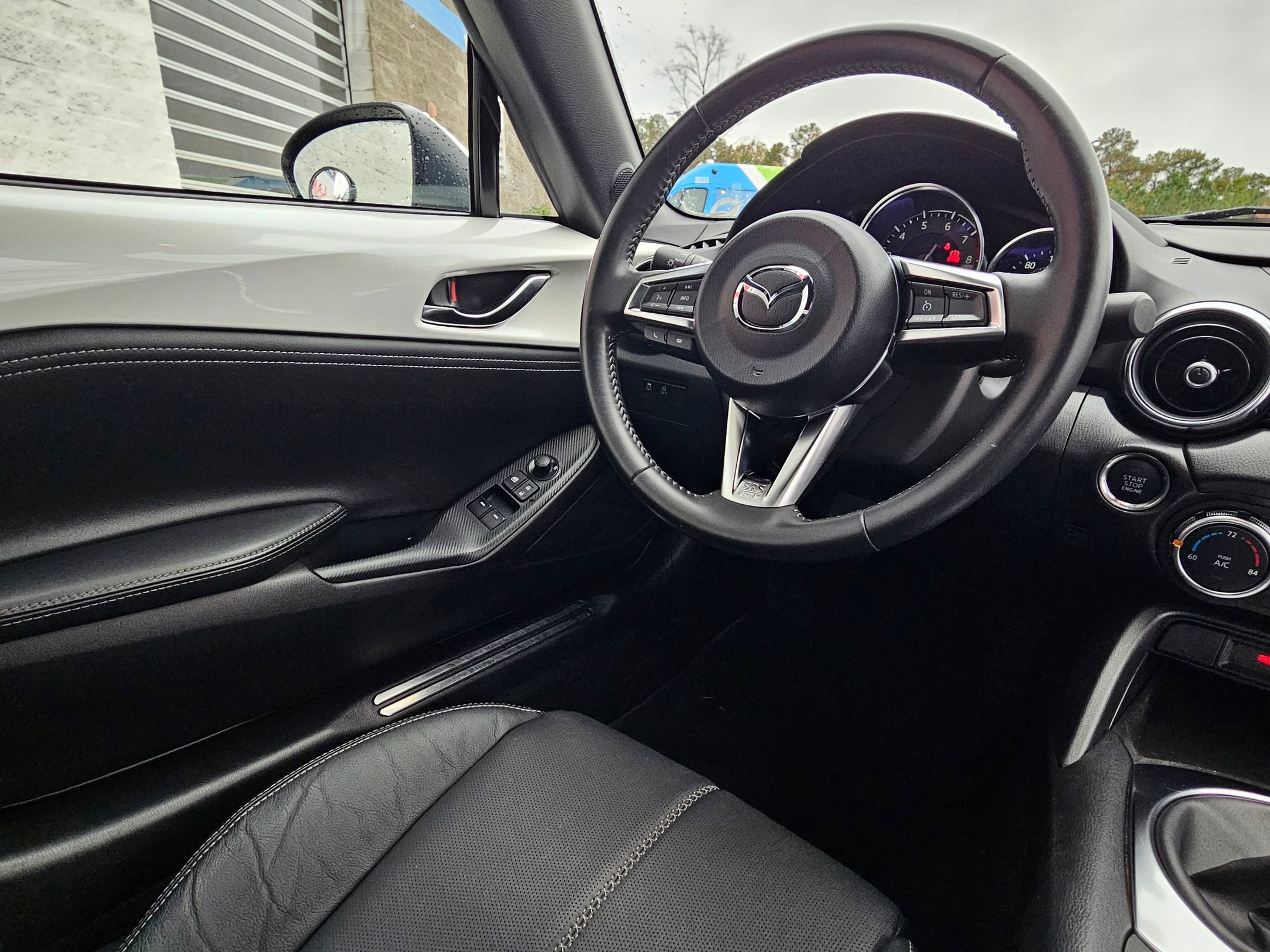 Used 2023 MAZDA MX-5 Miata Grand Touring image 9