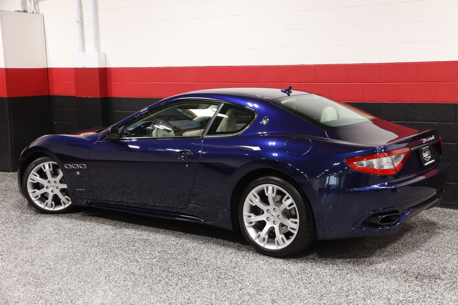 Used 2014 Maserati GranTurismo Sport RWD image 24
