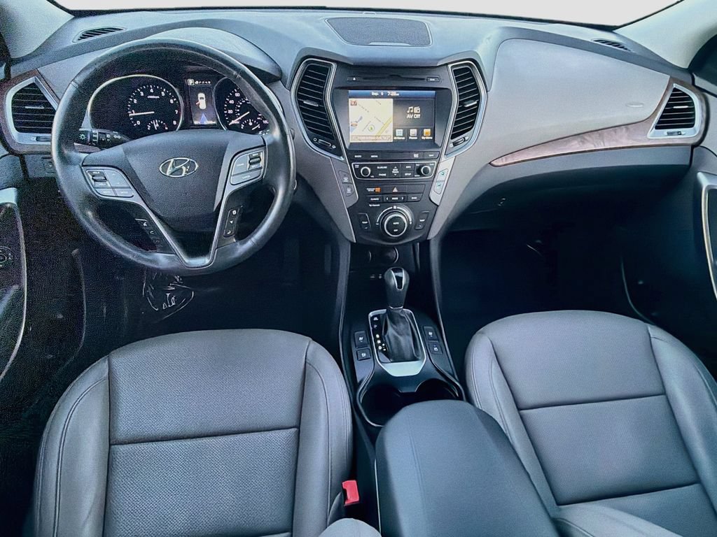 Used 2018 Hyundai Santa Fe Sport w/ 2.4L Tech Package 04 FWD image 16