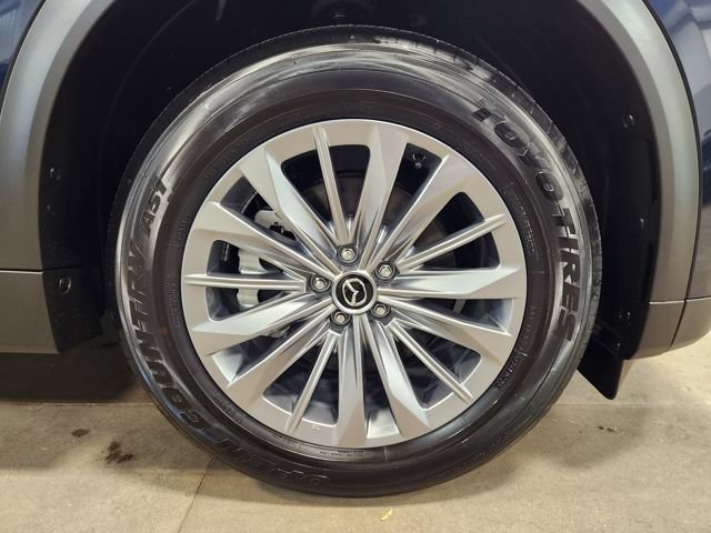 Used 2025 MAZDA CX-90 3.3 Turbo w/ Preferred Package AWD/4WD image 38