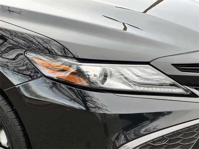 Used 2022 Toyota Camry XSE image 5
