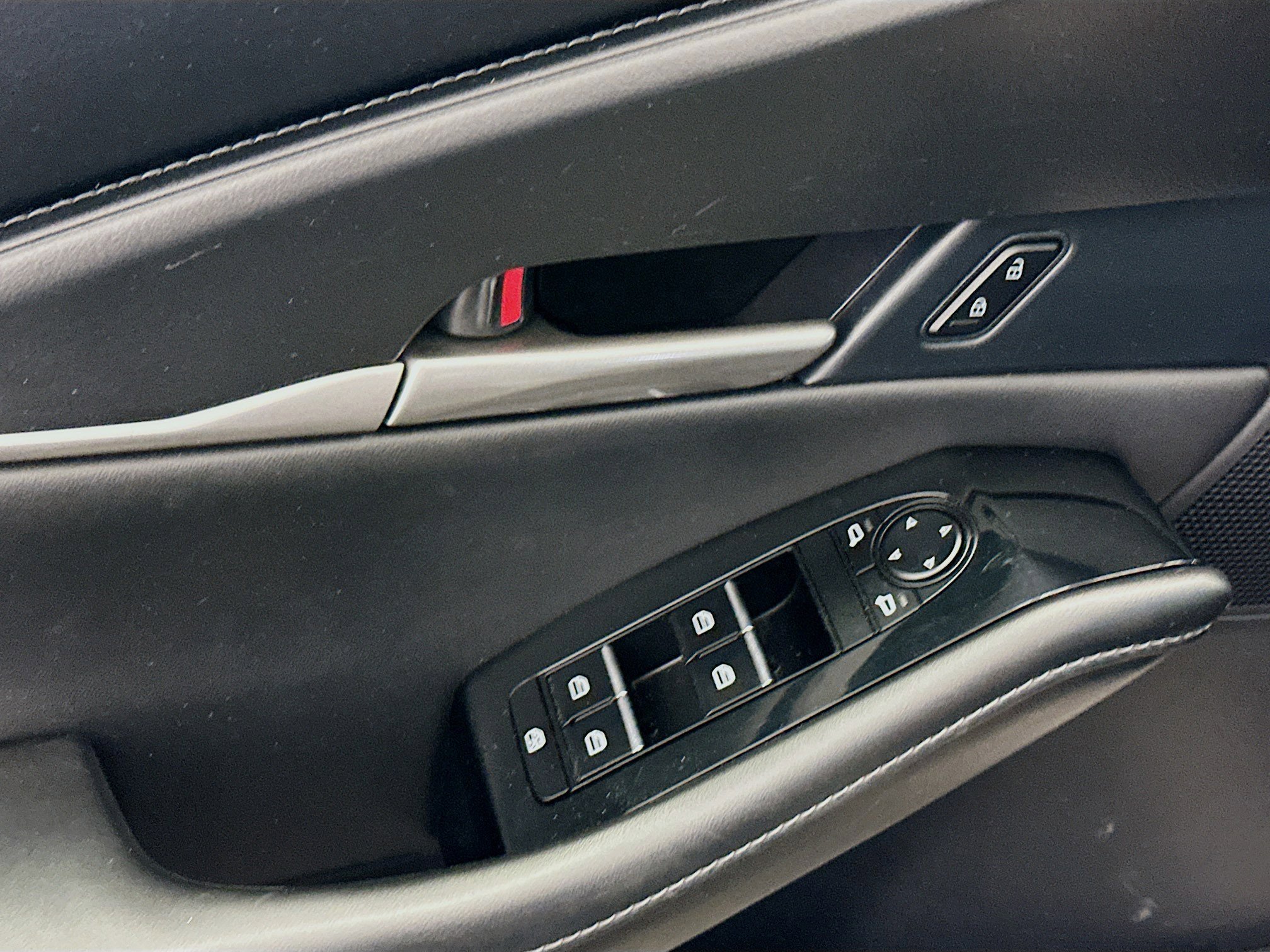 Used 2024 MAZDA CX-30 AWD 2.5 S w/ Select Sport Pkg image 15