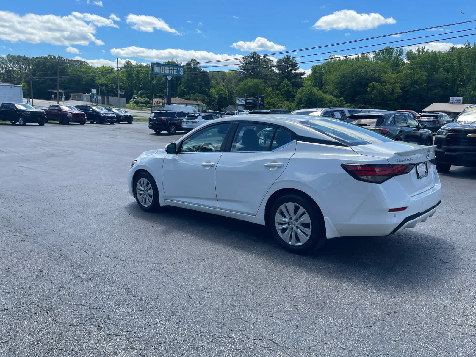 Used 2023 Nissan Sentra S w/ Electronics Package FWD image 4