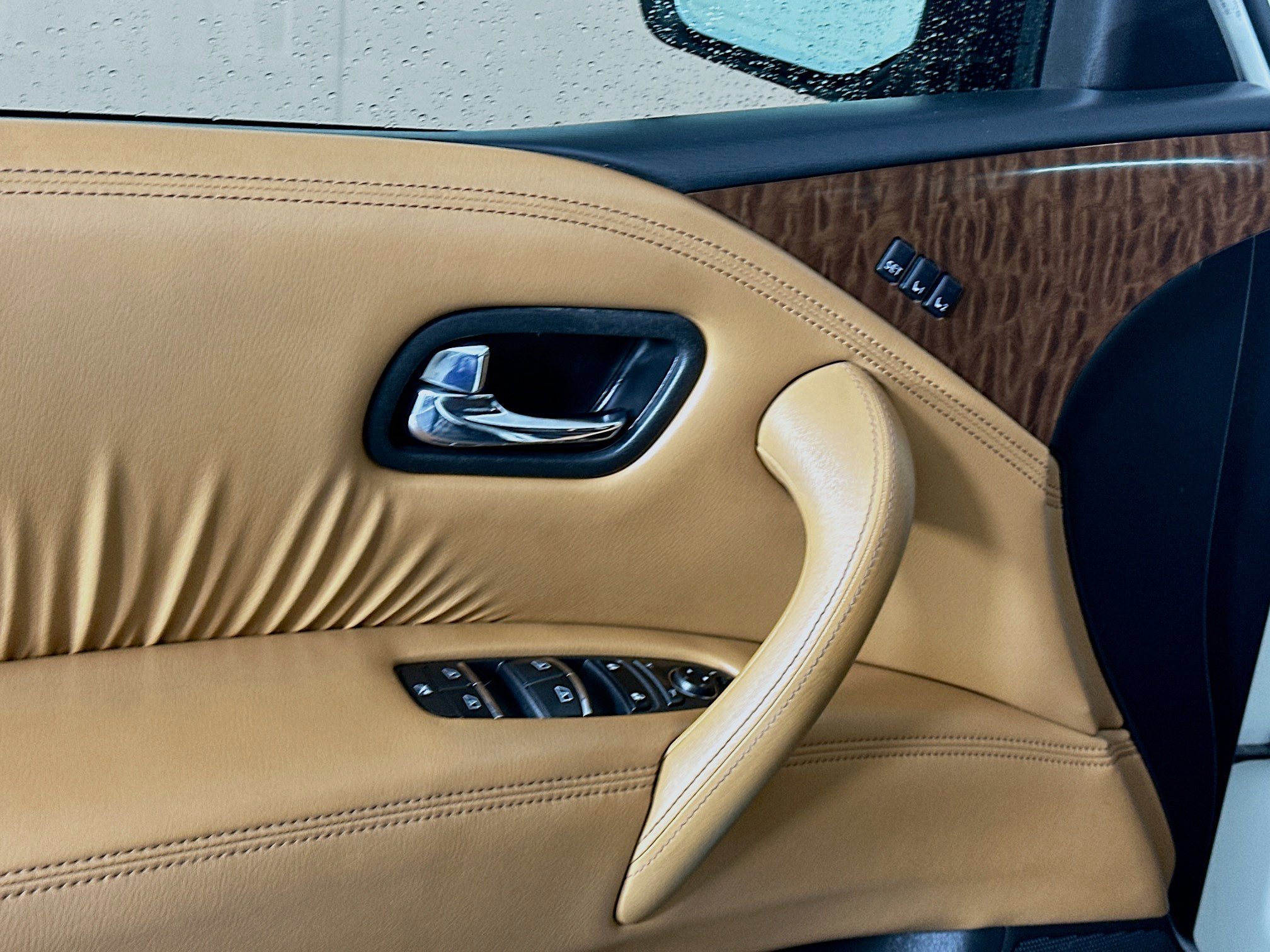 Used 2018 Nissan Armada Platinum w/ Captain Seat Package image 15