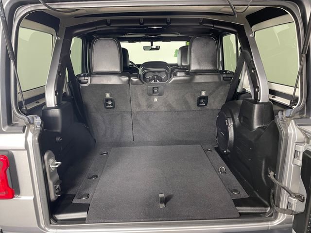 Used 2018 Jeep Wrangler Unlimited Sahara image 17