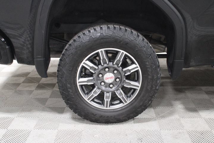 Used 2024 GMC Sierra 1500 AT4 w/ Technology Package AWD/4WD image 46