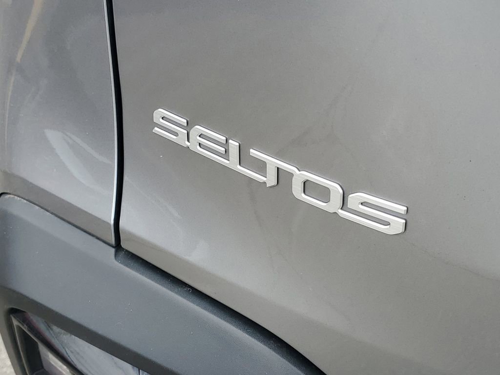 Used 2025 Kia Seltos S image 9
