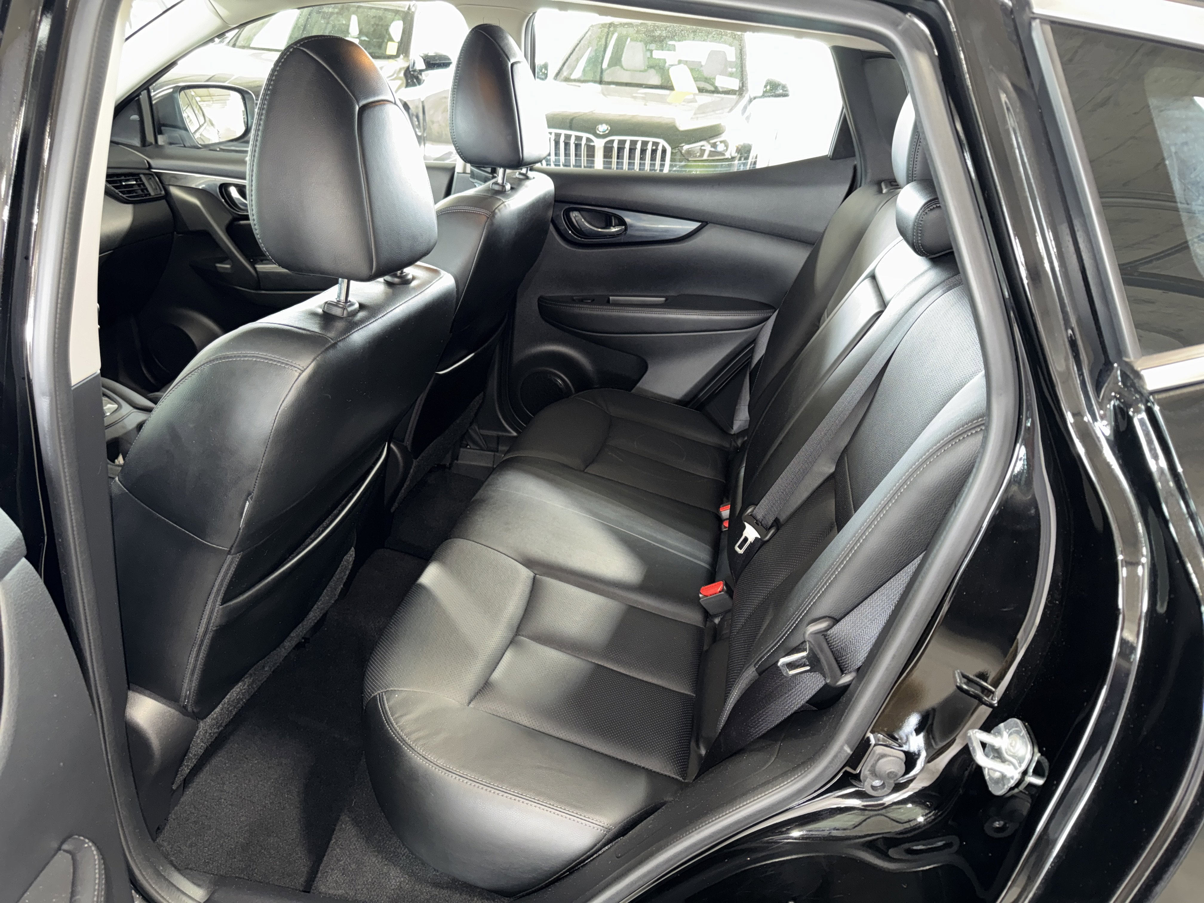 Used 2017 Nissan Rogue Sport SL w/ SL Premium Package FWD image 14